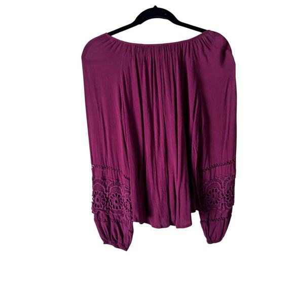 FRANCESSCAS LONG SLEEVE BOHO CROCHET SLEEVE TOP TIE FRONT MAROON SIZE SMALL - Picture 2 of 8